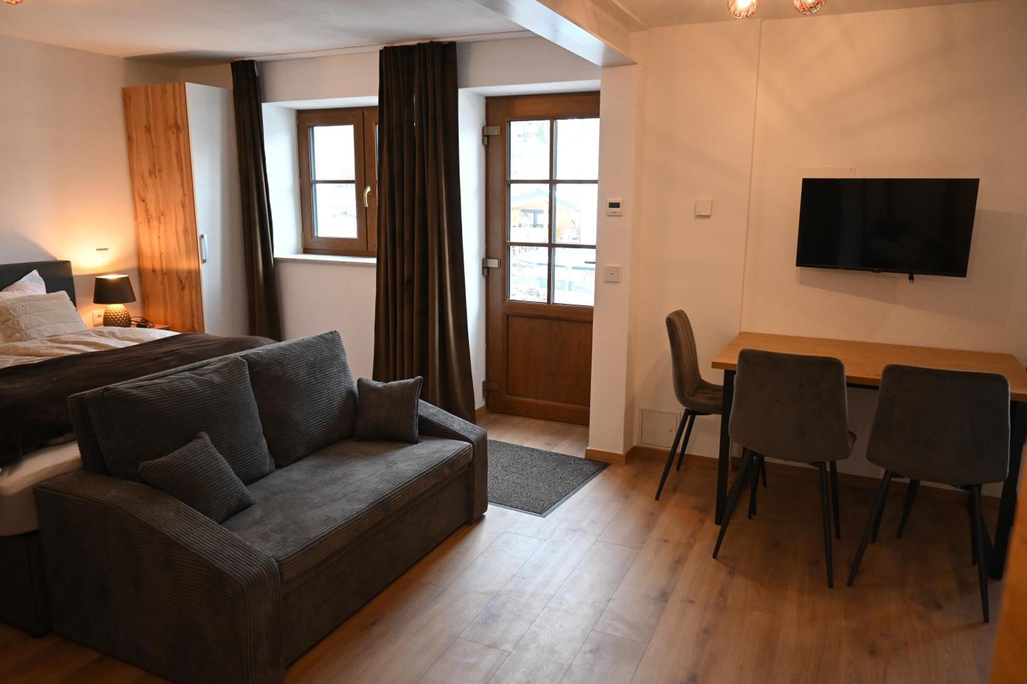 נידראו Nicky Apartments And Studios מראה חיצוני תמונה
