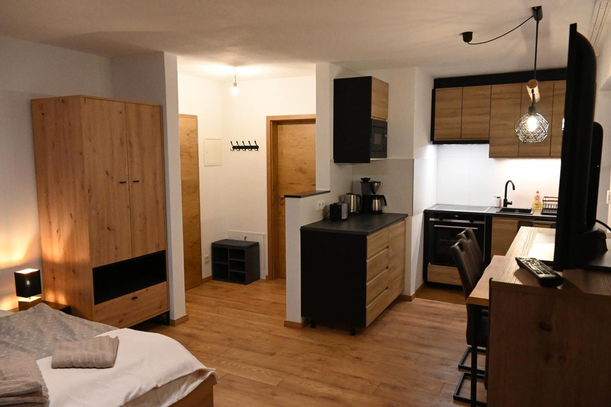 נידראו Nicky Apartments And Studios מראה חיצוני תמונה